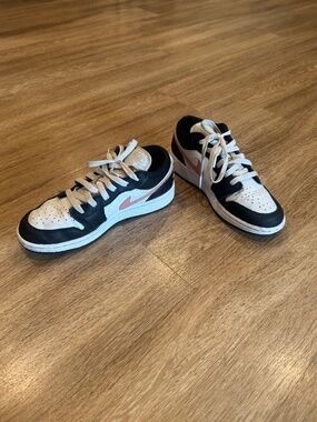 Girls Nike Jordans